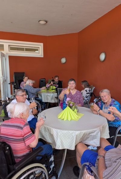 Grillabend auf der Terrasse – Bild 3